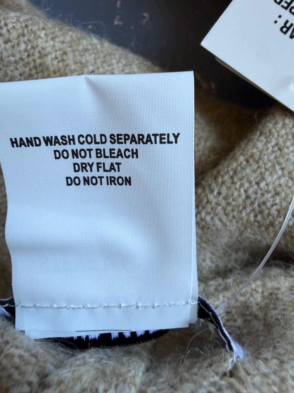 Steve Madden Long Cardigan with scarf Topper,NWT,One Size - Picture 11 of 11